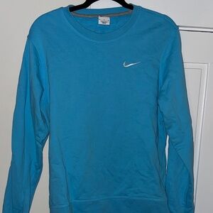 Nike Light Blue Crewneck Sweatshirt size M.